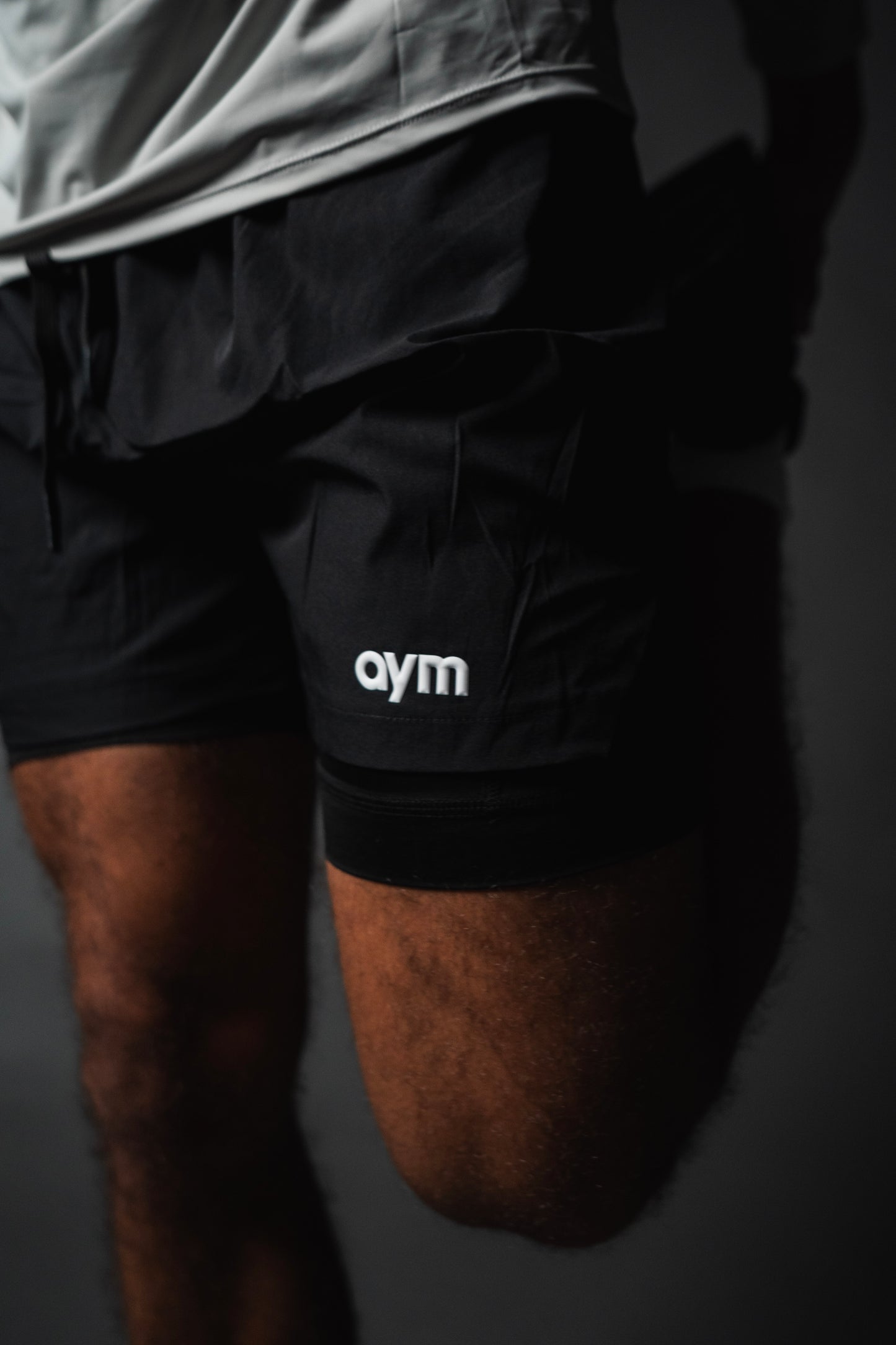 BLACK ACTIVE SHORT