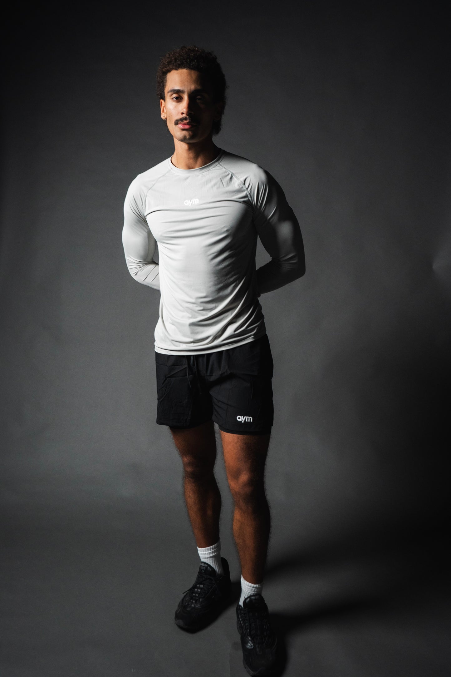 BLACK ACTIVE SHORT